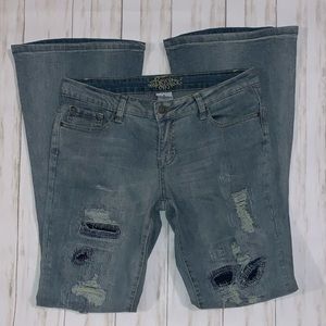 Revolt super flare jean